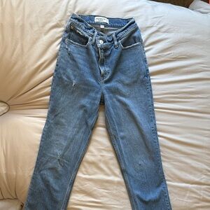 Abercrombie & Fitch Curve Love Straight Leg Jeans